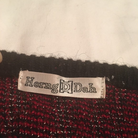 Vintage maroon & black jungle cat sweater mens S/M womens L silver threaded - Picture 3 of 6